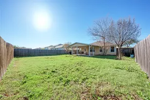 126 Rinehardt St, Hutto, TX 78634 - Photo 32