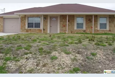 176 Hollys Way, San Marcos, TX 78666 - Photo 1