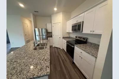 417 Wedemeyer Street, Taylor, TX 76574 - Photo 4