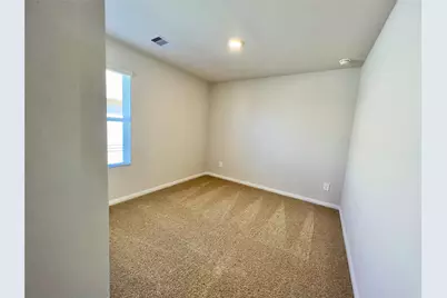 305 Darwin Place, Lockhart, TX 78644 - Photo 14