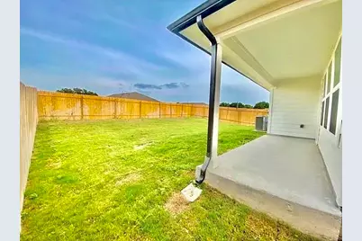 305 Darwin Place, Lockhart, TX 78644 - Photo 24