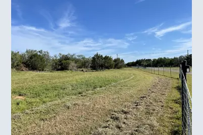 1412 S Fm 1174 Road, Bertram, TX 78605 - Photo 18