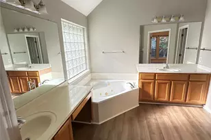 7303 2 Jacks Trail, Round Rock, TX 78681 - Photo 10