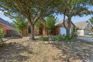 7303 2 Jacks Trail, Round Rock, TX 78681 - Photo 2