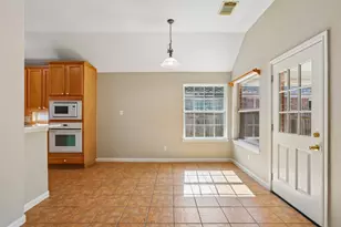 7303 2 Jacks Trail, Round Rock, TX 78681 - Photo 6