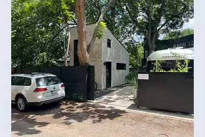 303 Navasota Street, Austin, TX 78702 - Photo 28