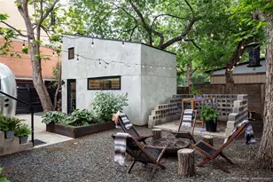 303 Navasota St, Austin, TX 78702 - Photo 20