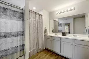 6813 Colorado Bluffs Rd, Austin, TX 78744 - Photo 10