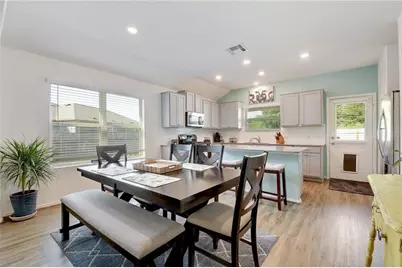 6813 Colorado Bluffs Road, Austin, TX 78744 - Photo 6