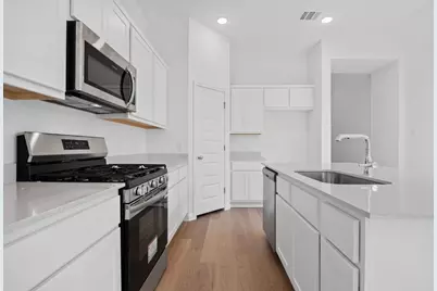 310 Bendecido Loop, Elgin, TX 78621 - Photo 10