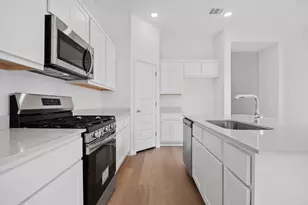 310 Bendecido Loop, Elgin, TX 78621 - Photo 10