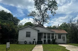 5702 Duval St, Austin, TX 78752 - Photo 1