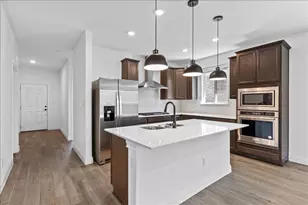 11905 Paseo de los Lagos Ln, Manor, TX 78653 - Photo 6