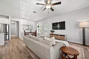 209 Duck Crk Trl, San Marcos, TX 78666 - Photo 2