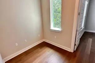 3108 E 51st St, Austin, TX 78723 - Photo 12