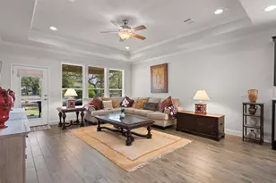 818 Haystack Crk Trl, Georgetown, TX 78633 - Photo 2