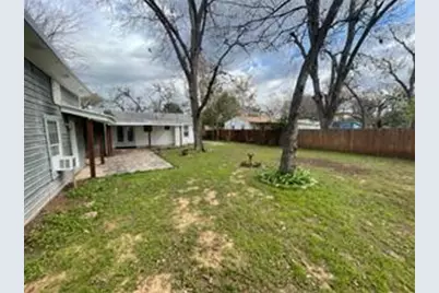 4609 Milburn Lane, Austin, TX 78702 - Photo 10
