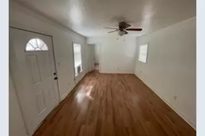 4609 Milburn Lane, Austin, TX 78702 - Photo 4