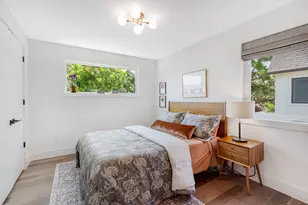 1105 W 39 1/2 St, Austin, TX 78756 - Photo 26