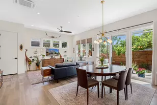 1105 W 39 1/2 St, Austin, TX 78756 - Photo 10