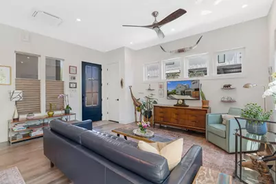 1105 W 39 1/2 Street #B, Austin, TX 78756 - Photo 6