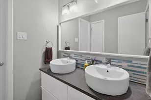11815 Lochridge Dr, Austin, TX 78758 - Photo 14