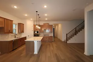 350 Bishop Wood Rd, Dripping Springs, TX 78620 - Photo 2