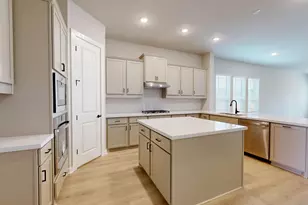 374 Bishop Wood Rd, Dripping Springs, TX 78620 - Photo 2