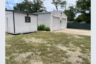 3014 Meldrum Street, Del Valle, TX 78617 - Photo 8