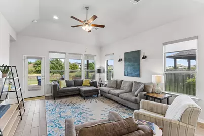 334 Blue Oak Boulevard, San Marcos, TX 78666 - Photo 10
