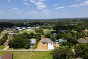 114 Wren St, Highland Haven, TX 78654 - Photo 4