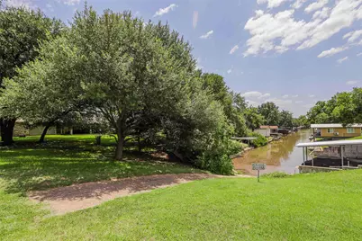 114 Wren Street, Highland Haven, TX 78654 - Photo 14