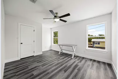 813 Chihuahua Street, Lockhart, TX 78644 - Photo 18