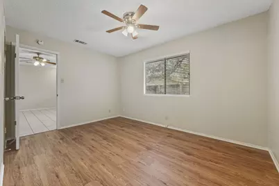 8904 Pineridge Drive #B, Austin, TX 78729 - Photo 18