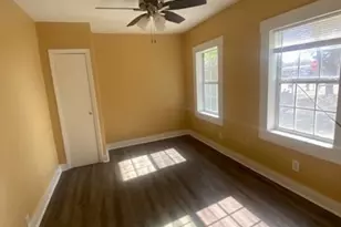 214 S Hackberry Ave, Luling, TX 78648 - Photo 20