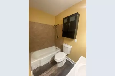 214 S Hackberry Avenue, Luling, TX 78648 - Photo 22