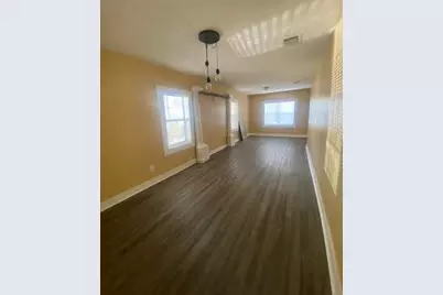 214 S Hackberry Avenue, Luling, TX 78648 - Photo 10