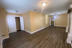 214 S Hackberry Ave, Luling, TX 78648 - Photo 6