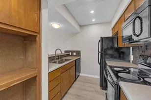 9226 Jollyville Rd, Austin, TX 78759 - Photo 14