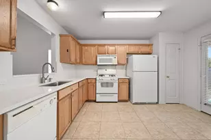 11708 Bruce Jenner Ln, Austin, TX 78748 - Photo 10