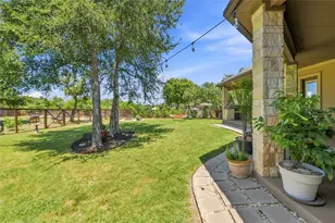 301 Somerset Hills Dr, Georgetown, TX 78633 - Photo 34