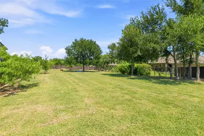 301 Somerset Hills Drive, Georgetown, TX 78633 - Photo 38