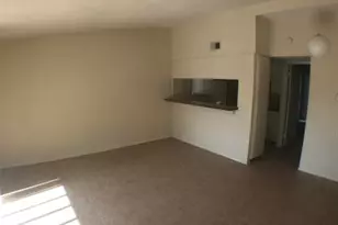 2610 Salado Street St, Austin, TX 78705 - Photo 2
