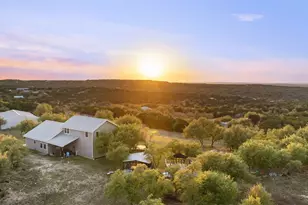 2025 Cripple Creek Stage Rd, Dripping Springs, TX 78620 - Photo 30