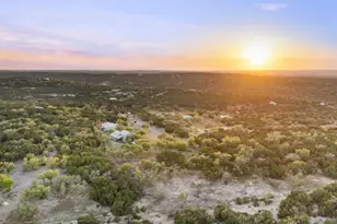 2025 Cripple Creek Stage Rd, Dripping Springs, TX 78620 - Photo 10