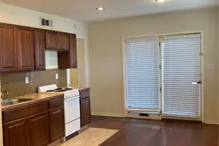 2703 Swisher St, Austin, TX 78705 - Photo 2