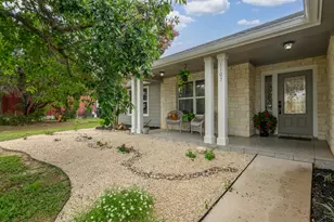 1103 Larkhall Dr, Spicewood, TX 78669 - Photo 2