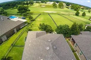 31428 Kingsway Rd, Georgetown, TX 78628 - Photo 20