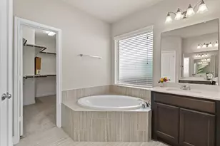 180 Santa Maria St, Georgetown, TX 78628 - Photo 22