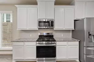 180 Santa Maria St, Georgetown, TX 78628 - Photo 14